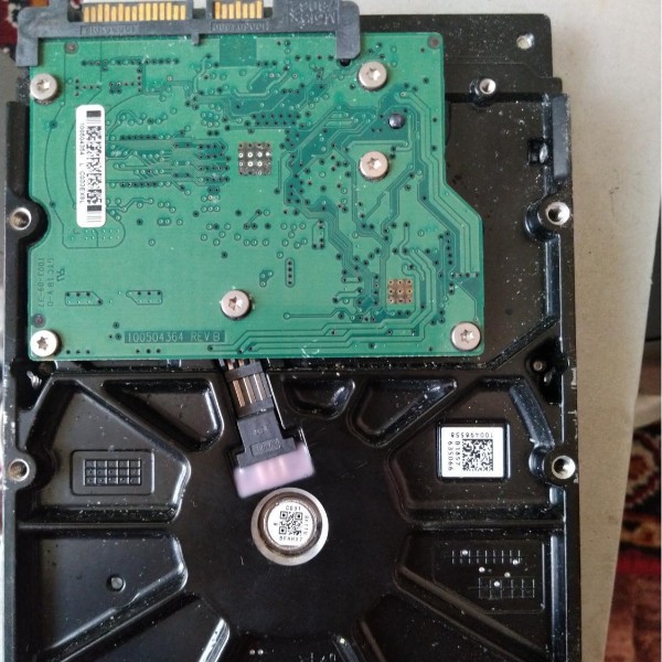 هارد اینترنال seagate 320gb اهواز