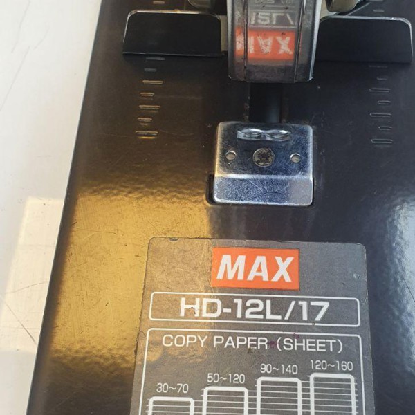 منگنه زن مارک Max