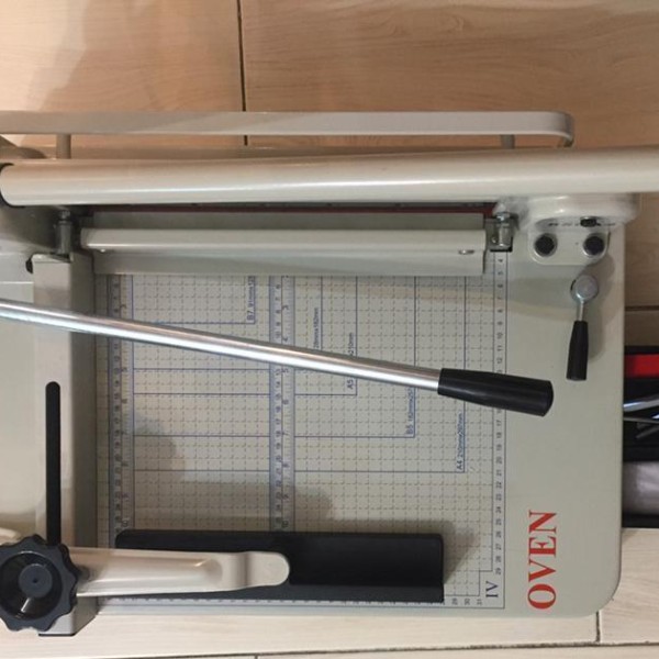 کاتر کاغذ oven