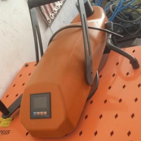 دستگاه پرس پنوماتیک چرخشی