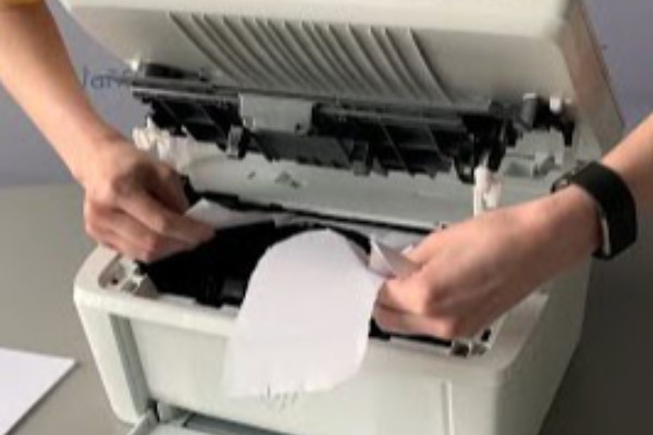 گیر کردن کاغذ در پرینتر