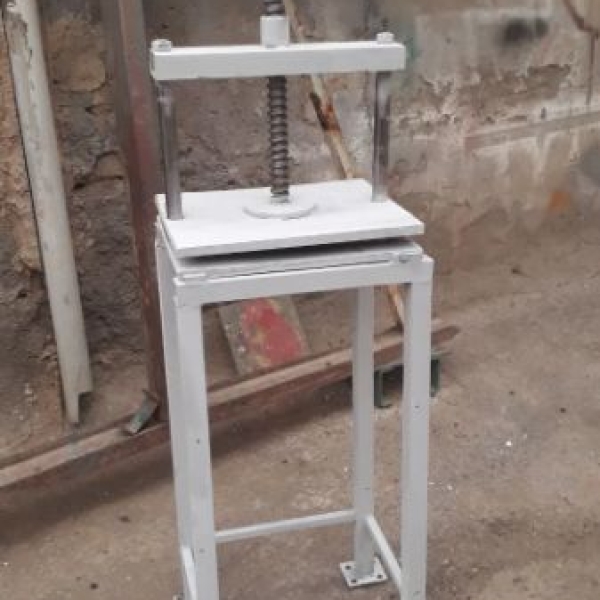 پرس صحافی کتابی