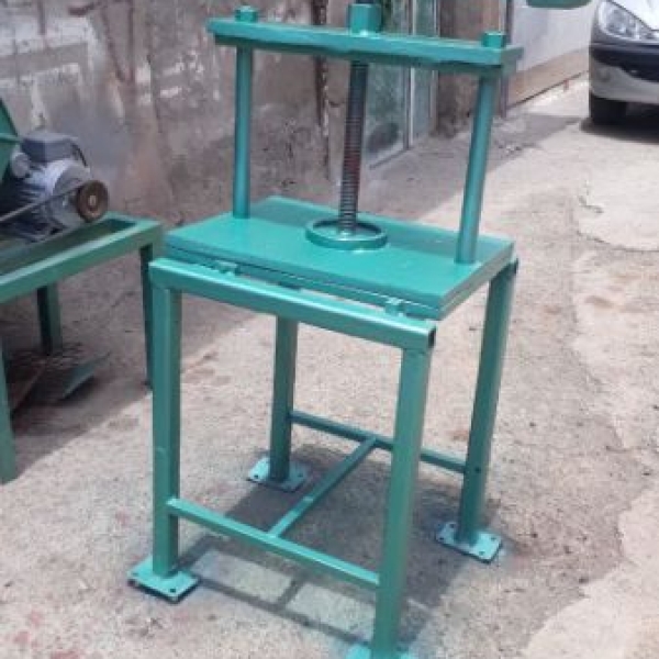 پرس پیچی سنتی